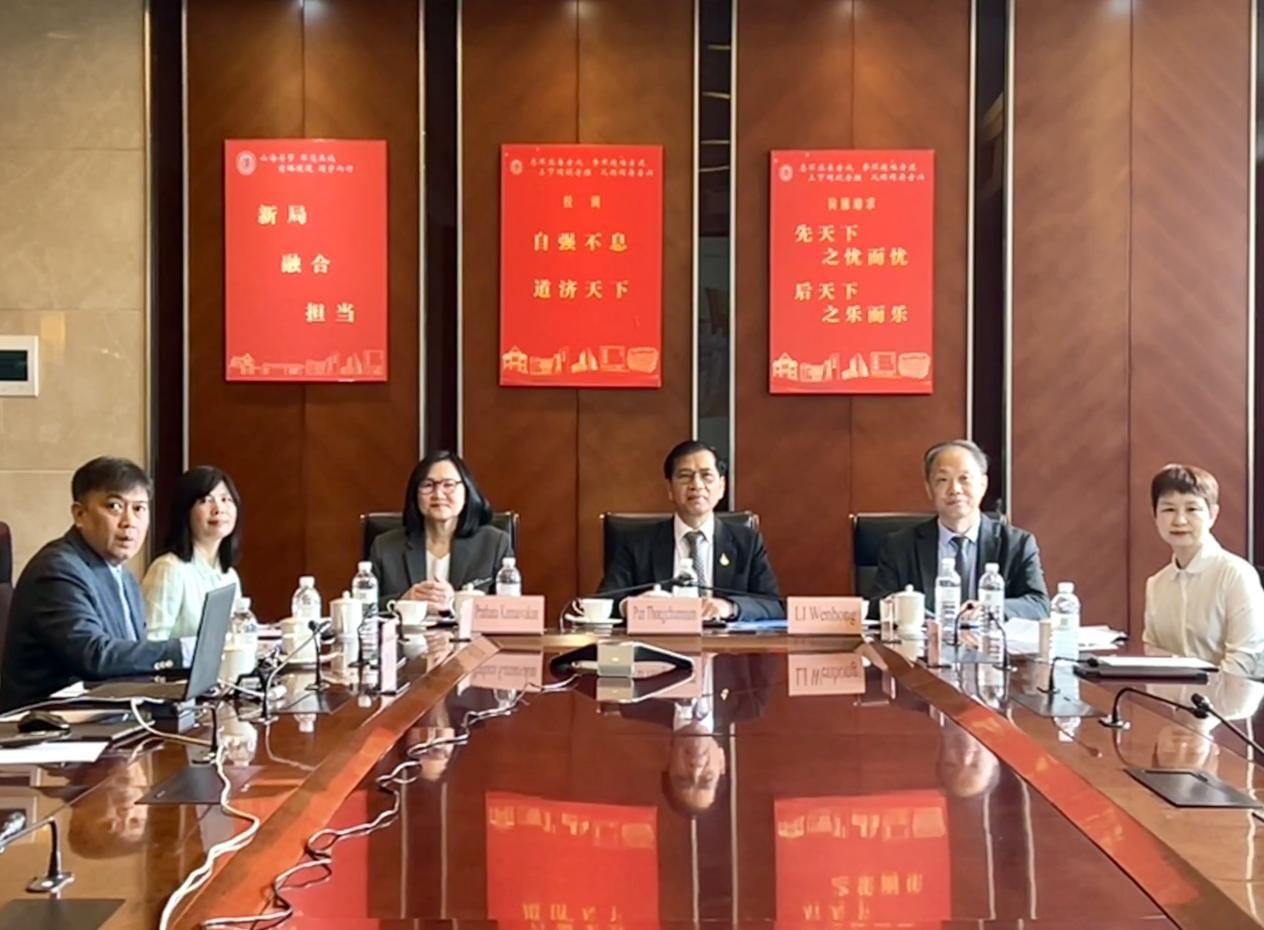 19170FE8F52DA1F9AB153FAF55A_64DF702C_2097E